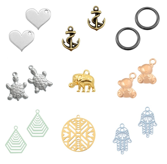 Metallanhänger mit symbolischen, Tier- und Boho-Motiven